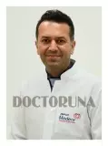 دكتور  ارمن إيراني
